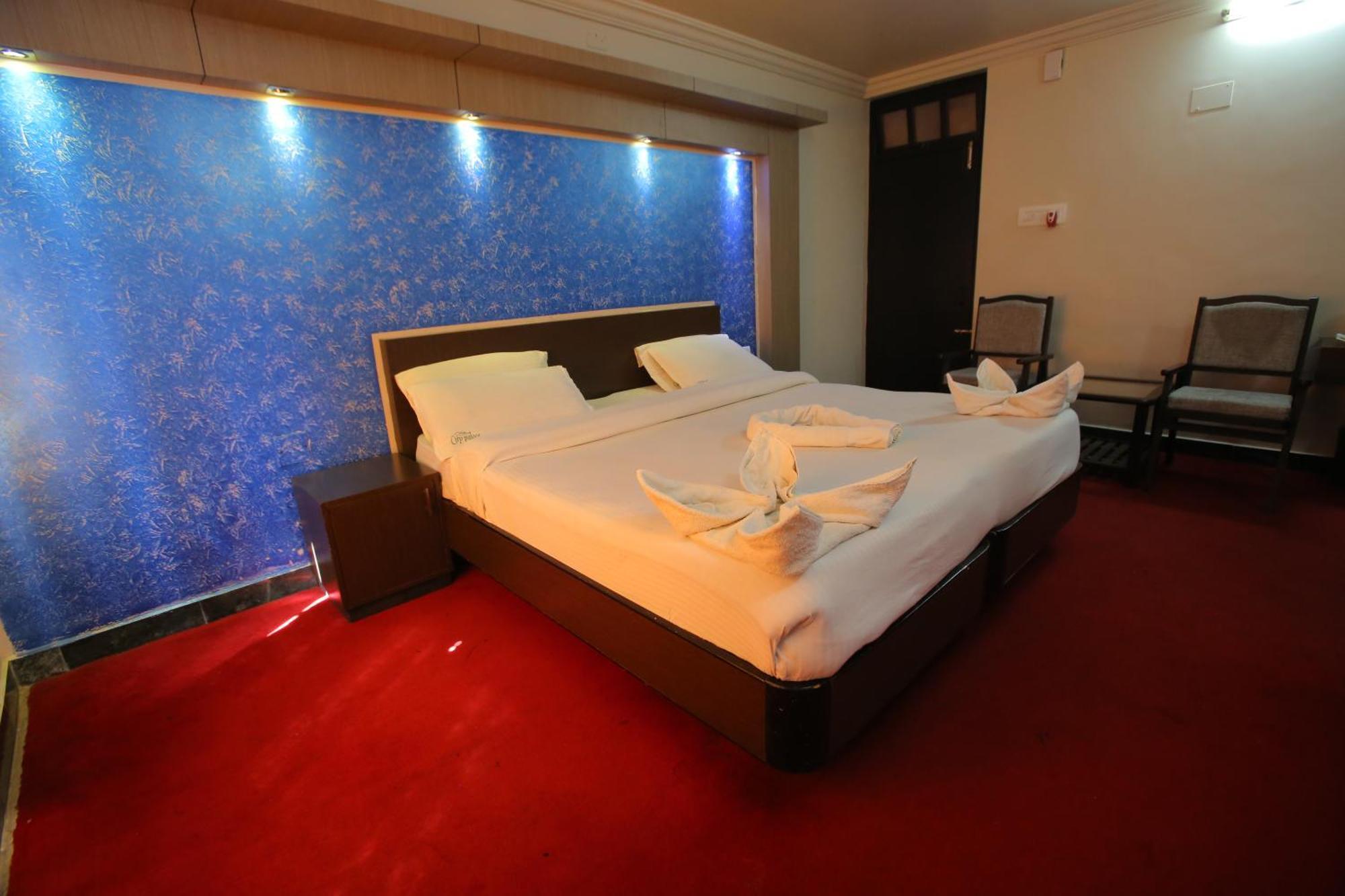 Hotel City Palace Ooty Buitenkant foto