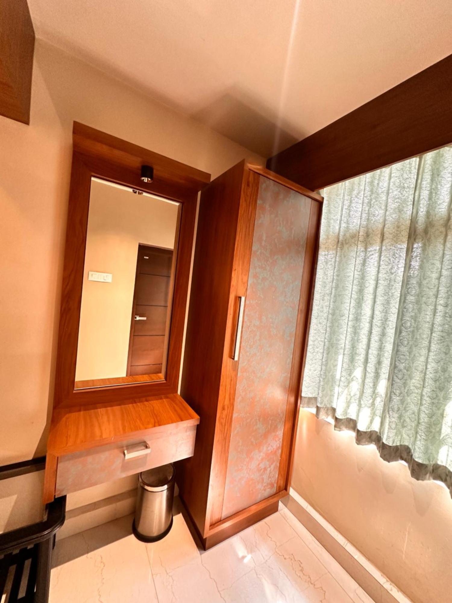 Hotel City Palace Ooty Buitenkant foto